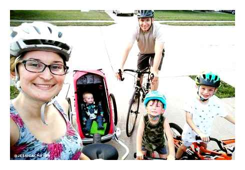 сім'я, велосипед, подорожі, мандрівки